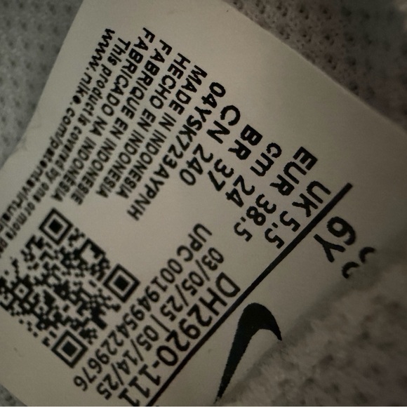 Nike Kids' White Air Force 1 Low Sneakers - Picture 7 of 7